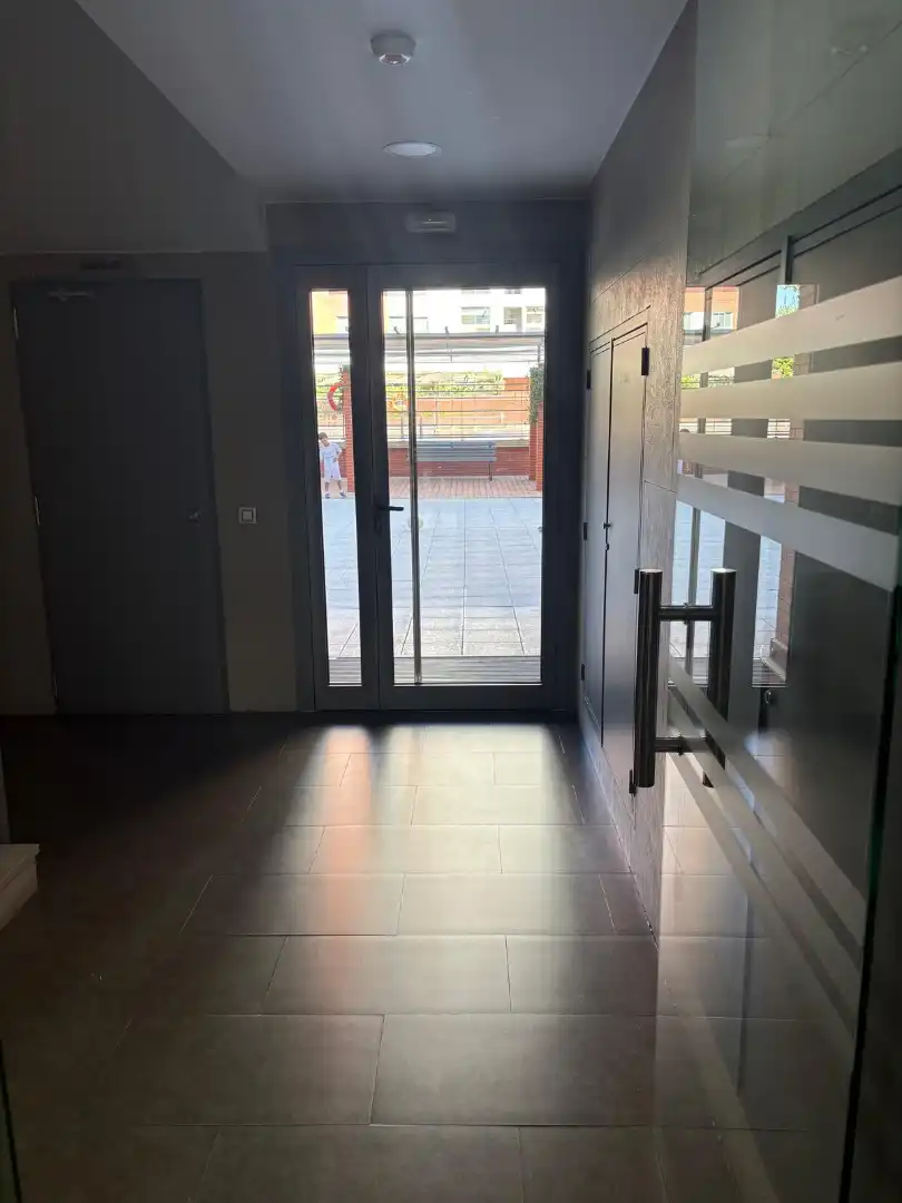 Flat for rent in Madrid  with Air Conditioner, Heating and Storage room