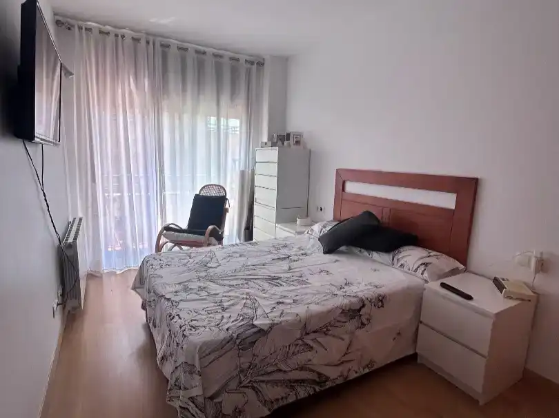 Dormitori de Pis en venda en Lloret de Mar amb Aire condicionat, Piscina i Balcó