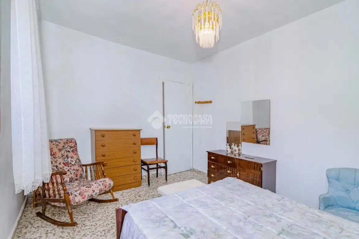Dormitori de Casa adosada en venda en Armilla amb Jardí privat, Terrassa i Balcó