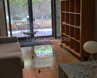 Sala d'estar de Apartament en venda en  Madrid Capital amb Aire condicionat, Calefacció i Terrassa