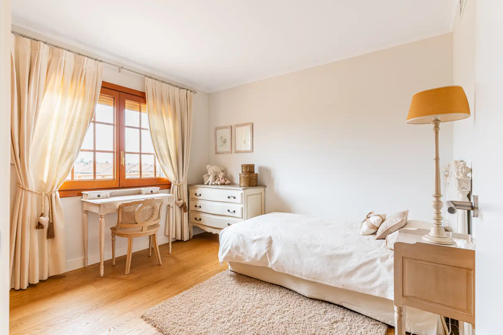 Habitación de Casa o chalet en venta en Las Rozas de Madrid con Aire acondicionado, Calefacción y Jardín privado