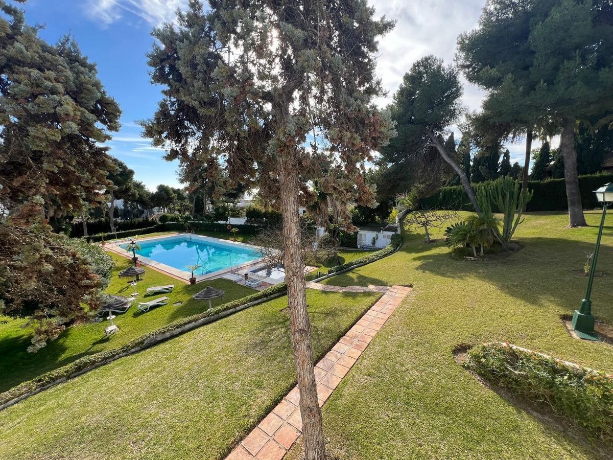 Jardí de Apartament de lloguer en Marbella amb Aire condicionat, Calefacció i Terrassa