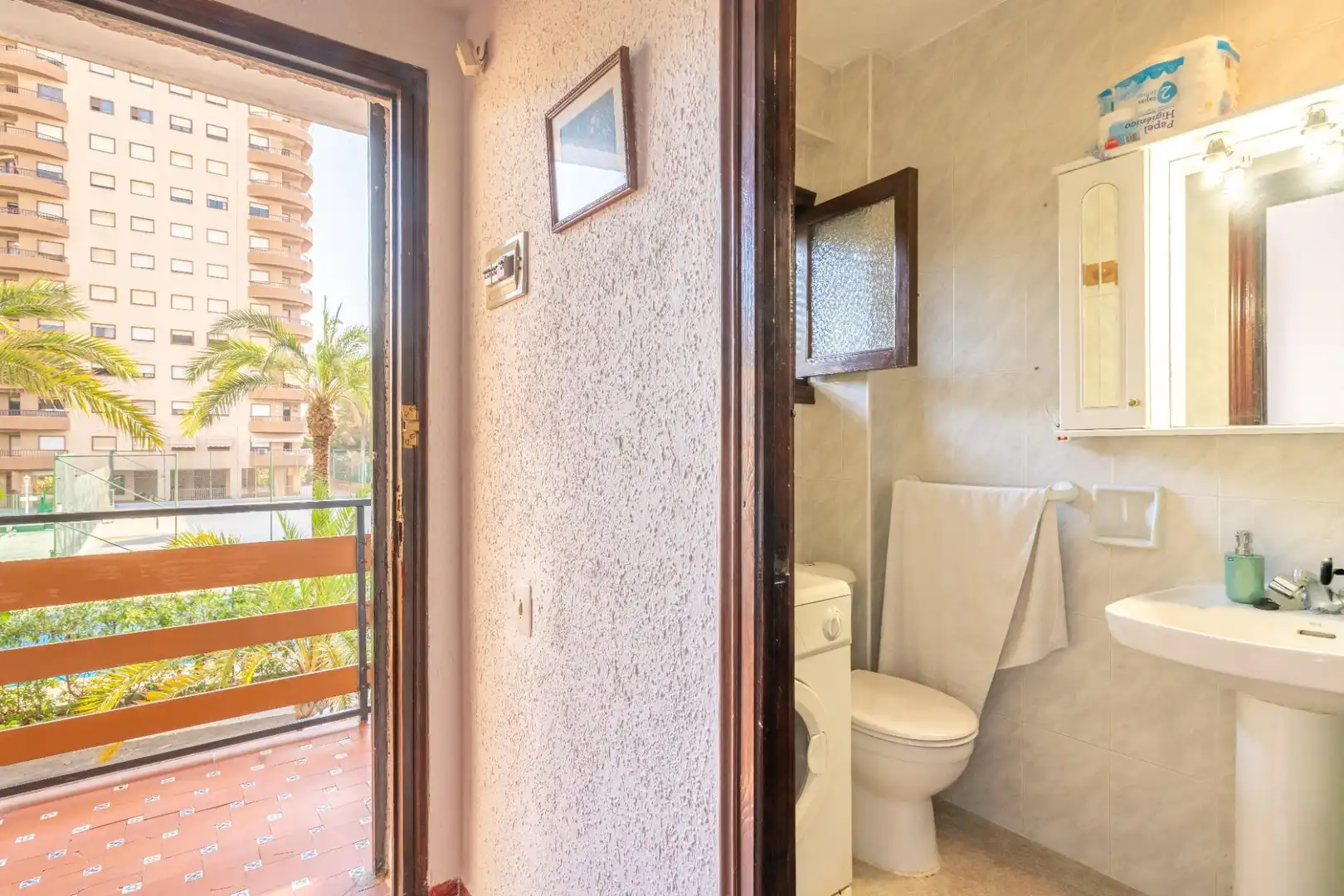 Bathroom of Apartments for rent in Roquetas de Mar  with Furnished and Balcony
