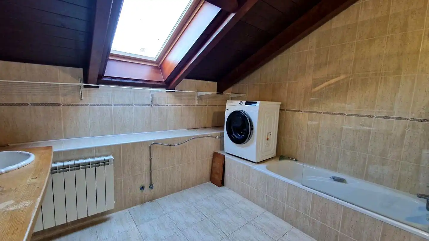 Baño de Dúplex en venta en Sojuela con Calefacción, Terraza y Trastero