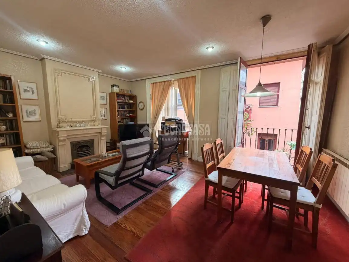 Comedor de Piso en venta en Bilbao  con Calefacción
