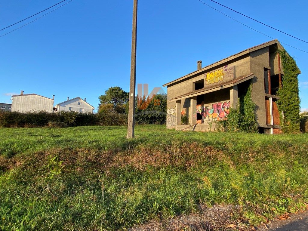 Casa o xalet en venda en Santiago de Compostela  amb Jardí privat, Terrassa i Balcó