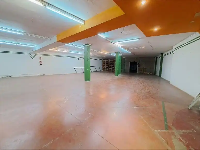 Local comercial de lloguer a Valdepeñas, imagen 4