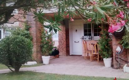 Garden of House or chalet for sale in Laredo  with Heating, Private garden and Furnished