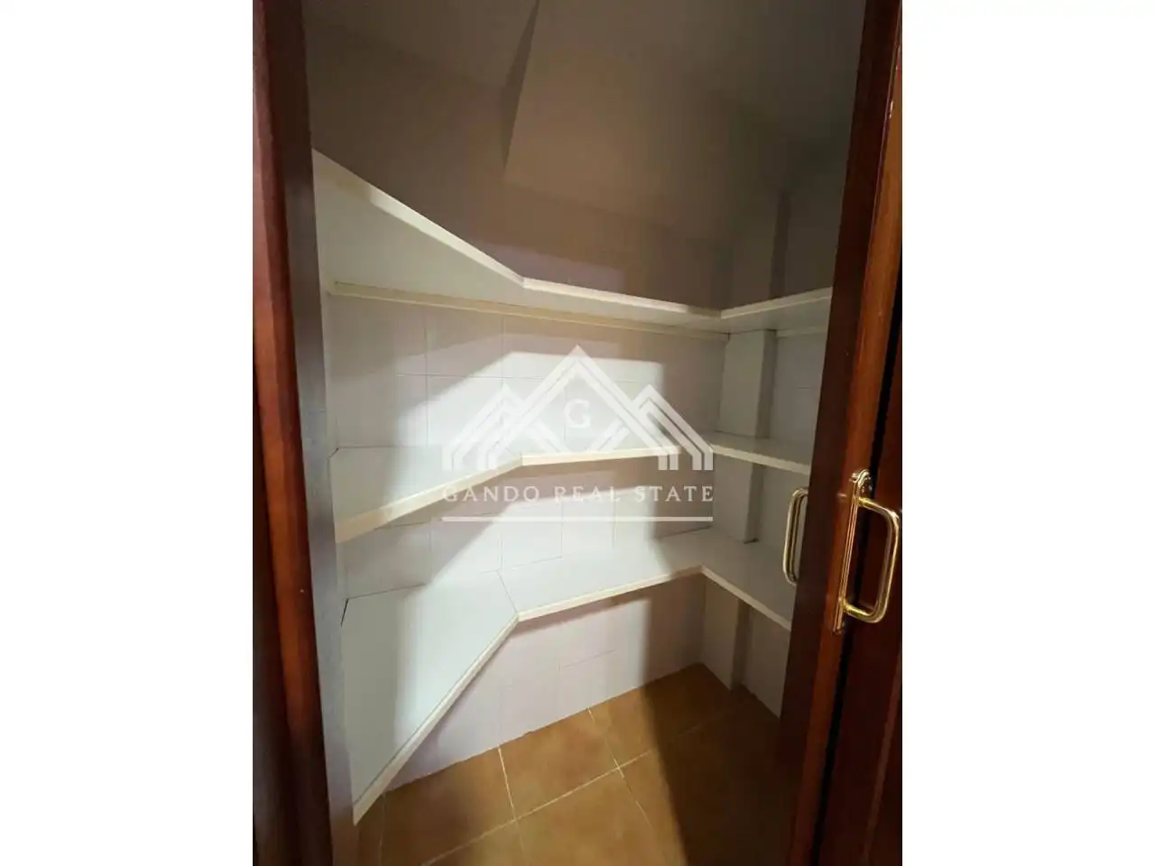 Houses for sale in Dos Hermanas  with Air Conditioner