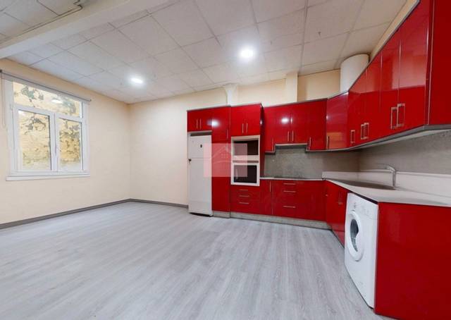 Local comercial en Venta en Camelias - Pi y Margall