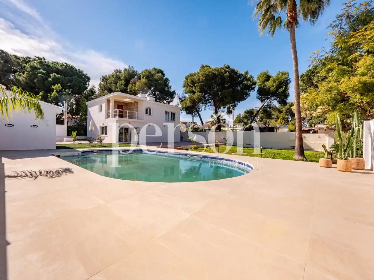 Detached house with pool for sale in La Cañada, imagen 2