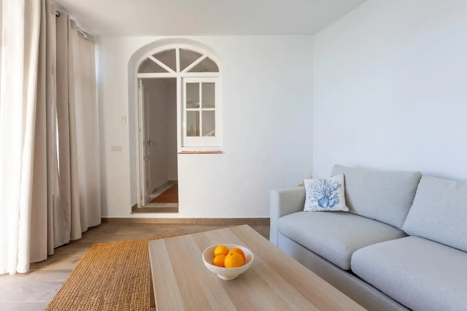 Sala de estar de Casa o chalet en venta en Almuñécar con Aire acondicionado, Jardín privado y Terraza