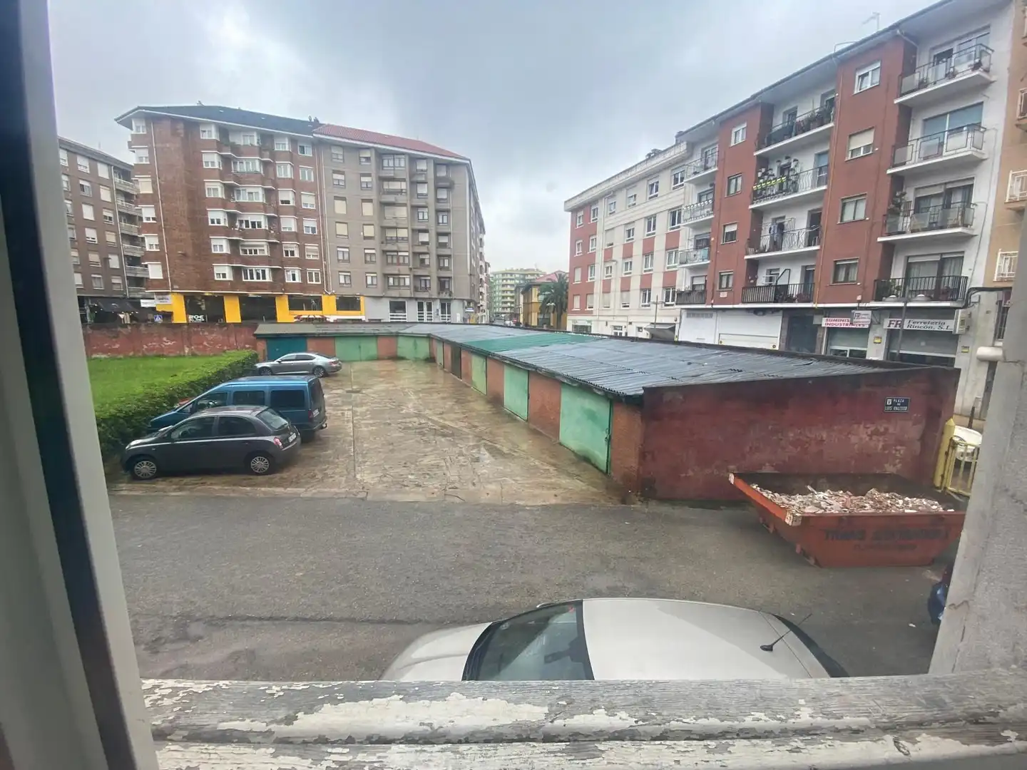 Parking de Piso en venta en Torrelavega  con Amueblado