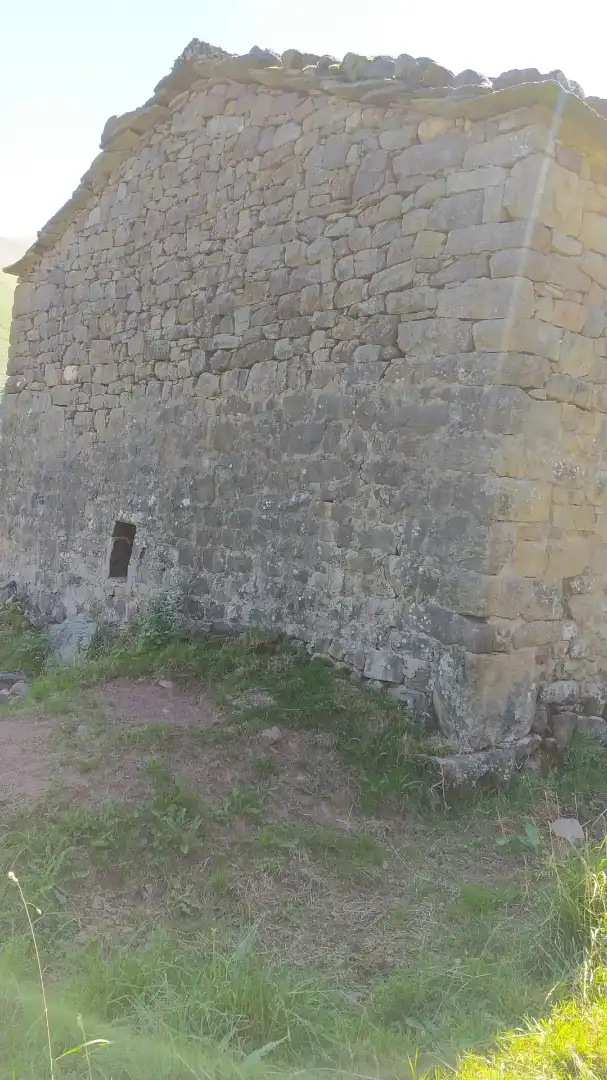Vista exterior de Casa o xalet en venda en Vega de Pas amb Jardí privat