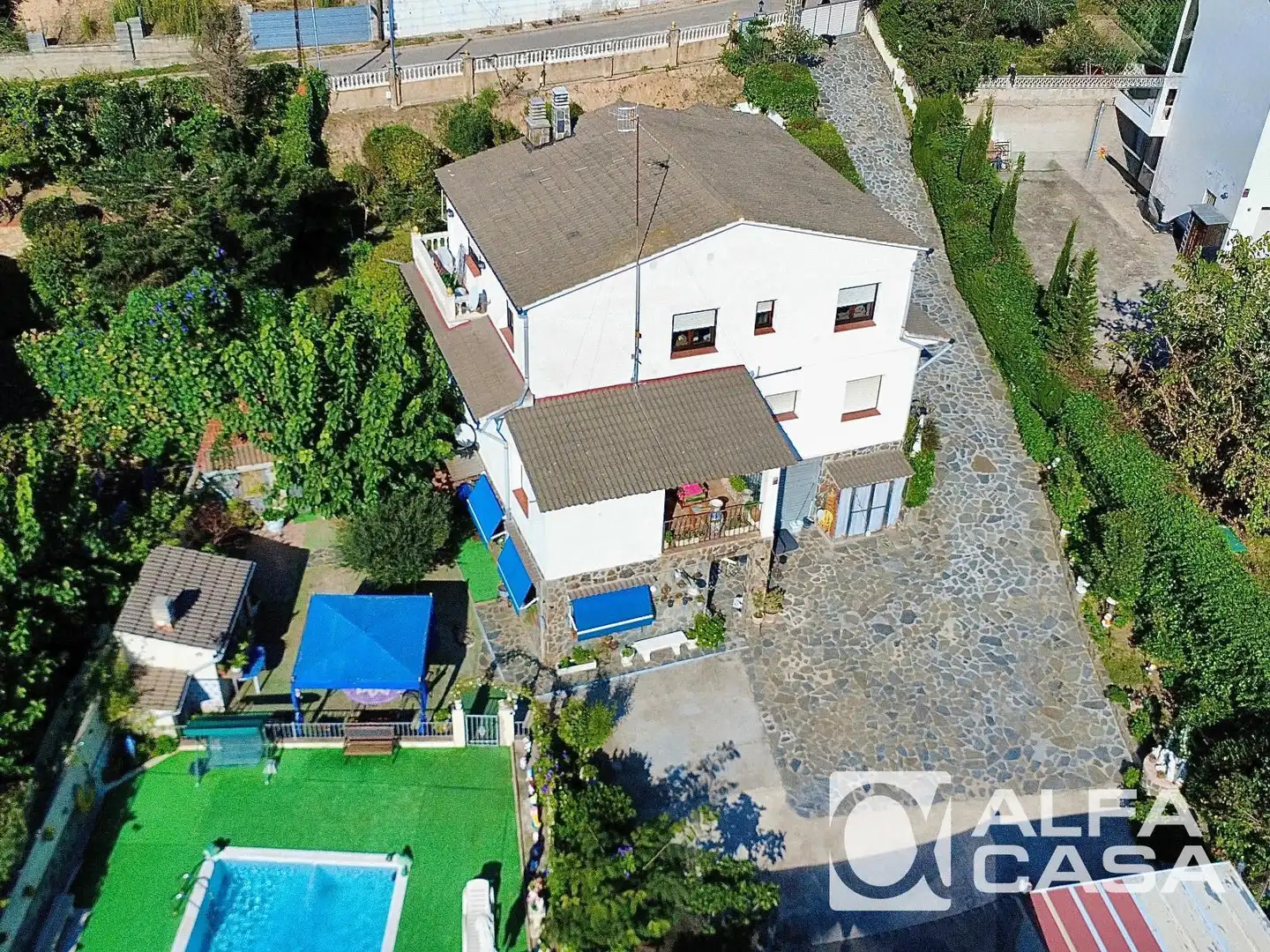 Casa amb terrassa en venda a Aiguaviva Parc, imagen 2