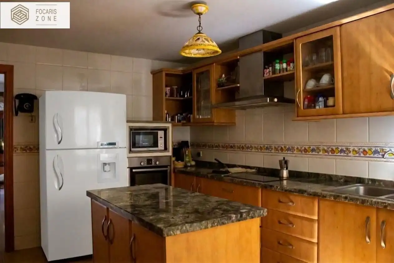 Casa aparellada amb terrassa en venda a Este, imagen 26
