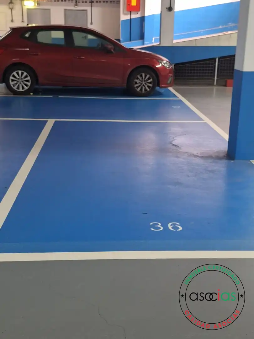 Parkplatz von Garage zum Verkauf in Gijón 