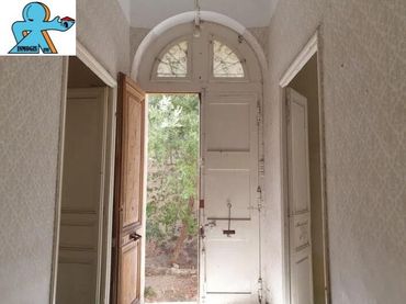 Chalet con jardín en venta en Portbou