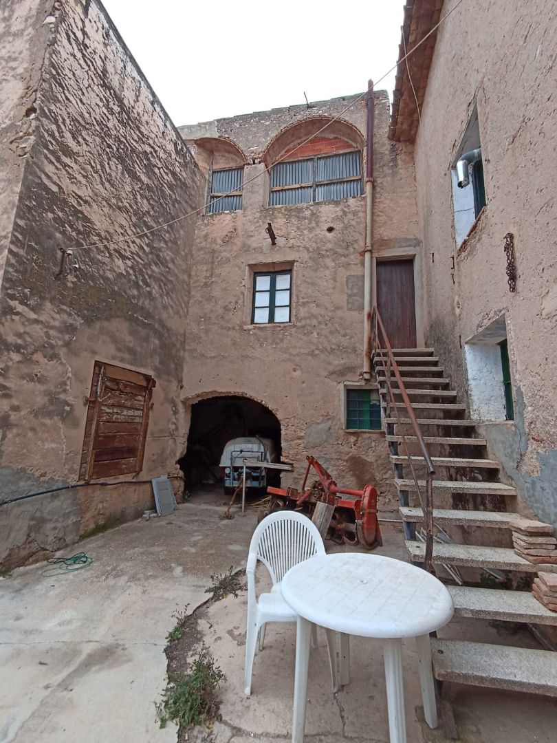 Finca rústica de lloguer en Vila-rodona amb Es permeten mascotes