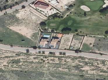 Terrenos y solares en venta en calle Sierra de Amantes