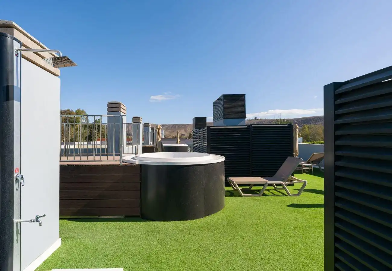 Terraza de Estudio de alquiler en Mogán