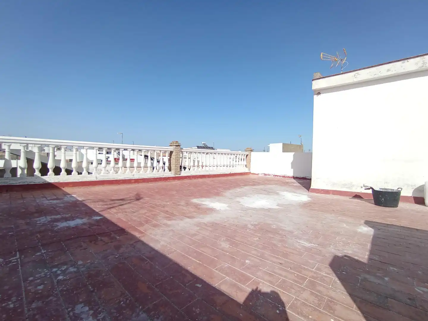 Terrassa de Casa o xalet en venda en Dos Hermanas amb Aire condicionat, Terrassa i Traster