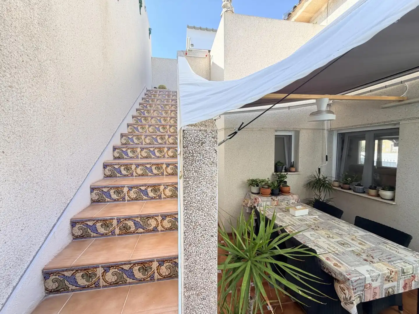Terrasse von Einfamilien-Reihenhaus zum Verkauf in Zaragoza
