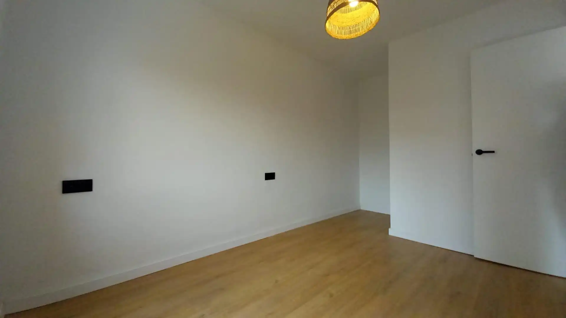 Wohnung zum Verkauf in Vilanova i la Geltrú mit Parkett
