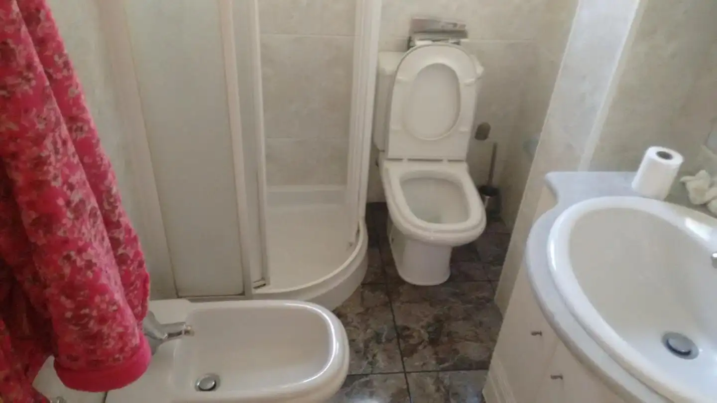 Bathroom of Flat for sale in Sabadell