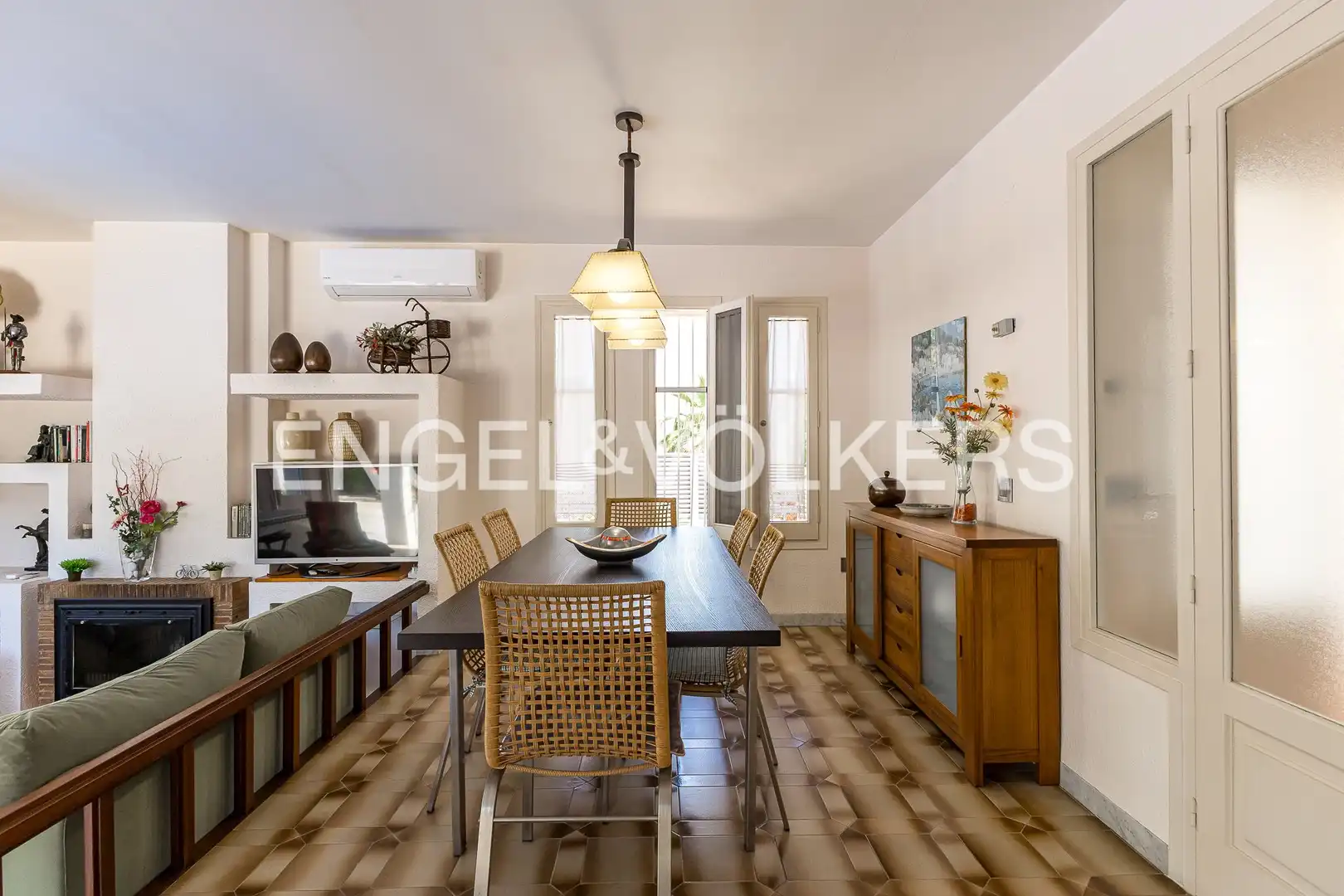 Dining room of Houses for sale in Roda de Berà  with Air Conditioner, Heating and Private garden