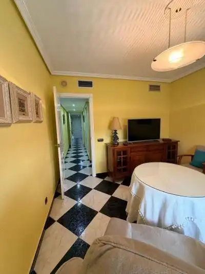 Piso en venta en Badajoz con Calefacción, Terraza y Trastero