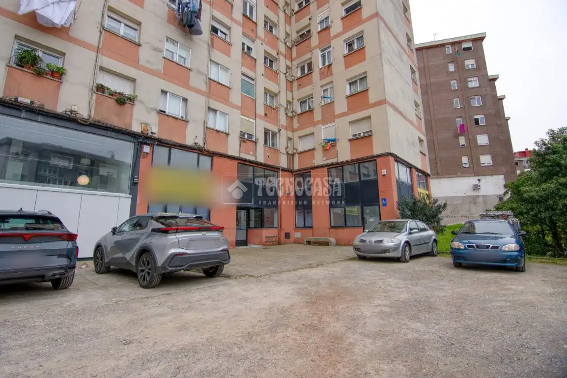 Local comercial en venta en Los Castros