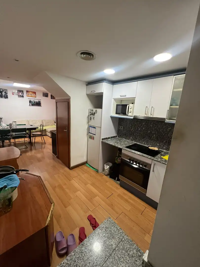 Cocina de Dúplex en venta en L'Hospitalet de Llobregat con Terraza