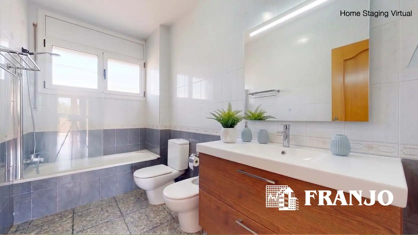 Badezimmer von Einfamilien-Reihenhaus zum Verkauf in Barberà del Vallès mit Klimaanlage, Heizung und Terrasse