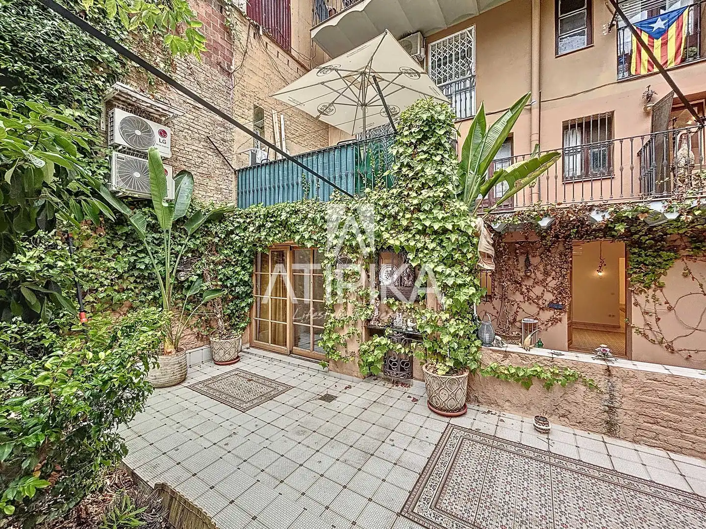Garden of Duplexes for rent in Barcelona  with Air Conditioner, Terrace and Furnished
