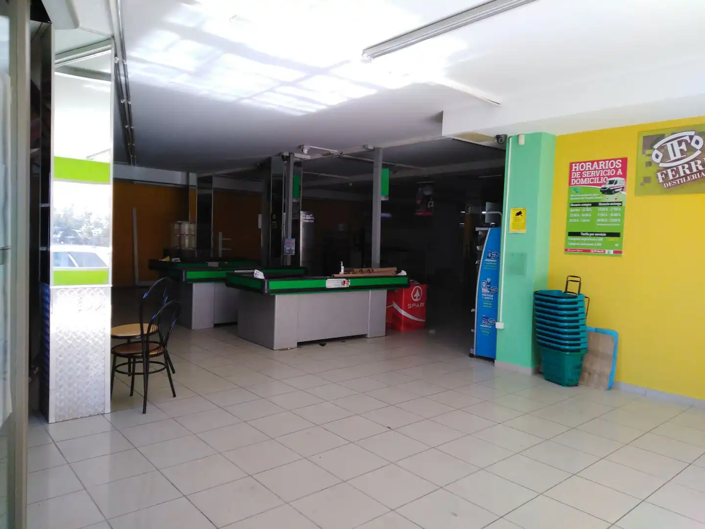 Local de alquiler en Xeraco con Aire acondicionado, Amueblado y Alarma