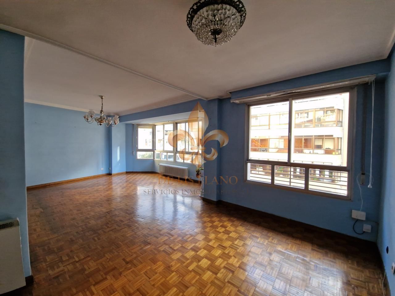 Living room of Flat for sale in Vigo   with Heating, Parquet flooring and Terrace