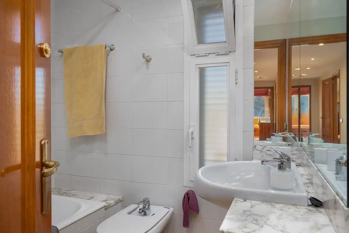 Bany de Casa o xalet en venda en Fornells de la Selva amb Aire condicionat, Calefacció i Jardí privat
