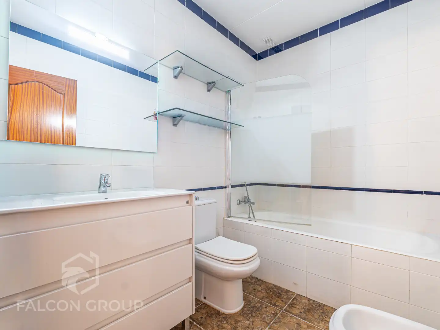 Badezimmer von Wohnung zum Verkauf in Vilanova i la Geltrú mit Heizung, Terrasse und Abstellraum