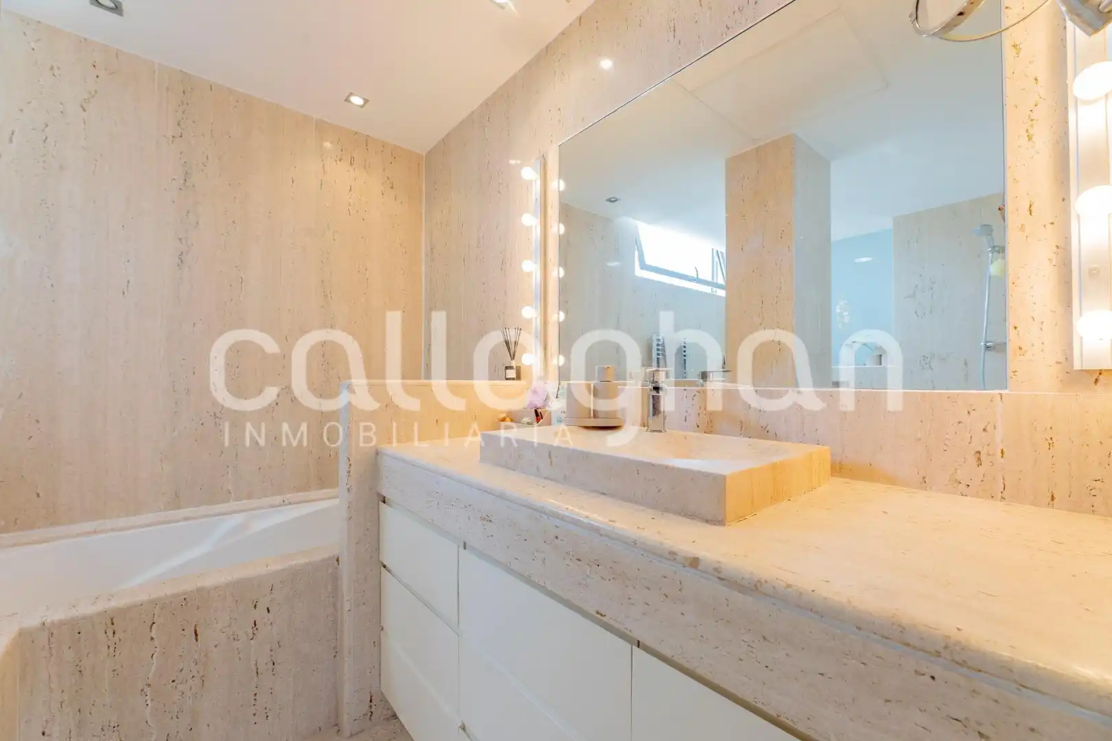 Badezimmer von Haus oder Chalet zum Verkauf in Bétera mit Heizung, Privatgarten und Terrasse