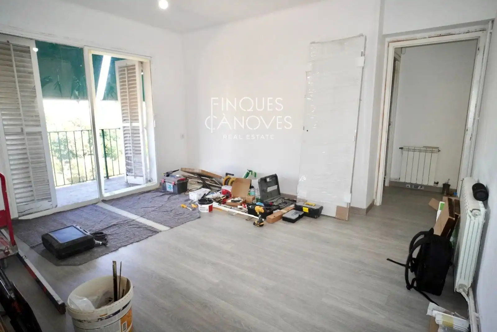 Wohnzimmer von Dachboden zum Verkauf in Girona mit Heizung, Terrasse und Abstellraum