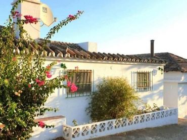 Casa rústica amb piscina en venda a La Trocha