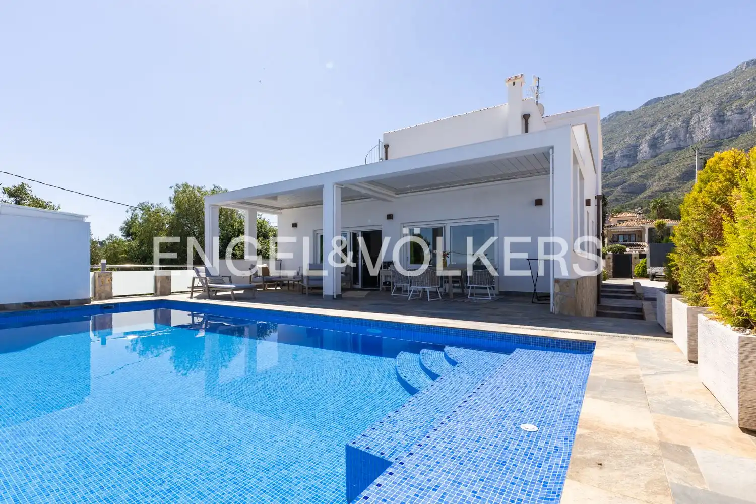 Swimming pool of Houses for sale in Dénia  with Air Conditioner, Heating and Private garden