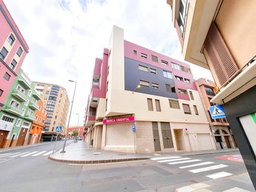 Àtic amb ascensor en venda a Calle Calle Velarde 22