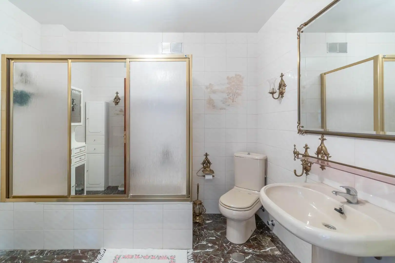 Bathroom of Detached homes for sale in Jun  with Terrace, Furnished and Alarm