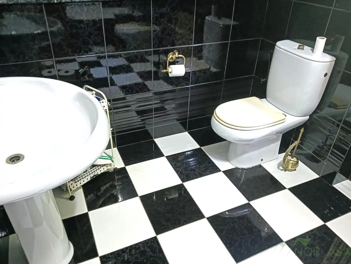 Bathroom of Houses for sale in Pravia  with Heating, Parquet flooring and Terrace