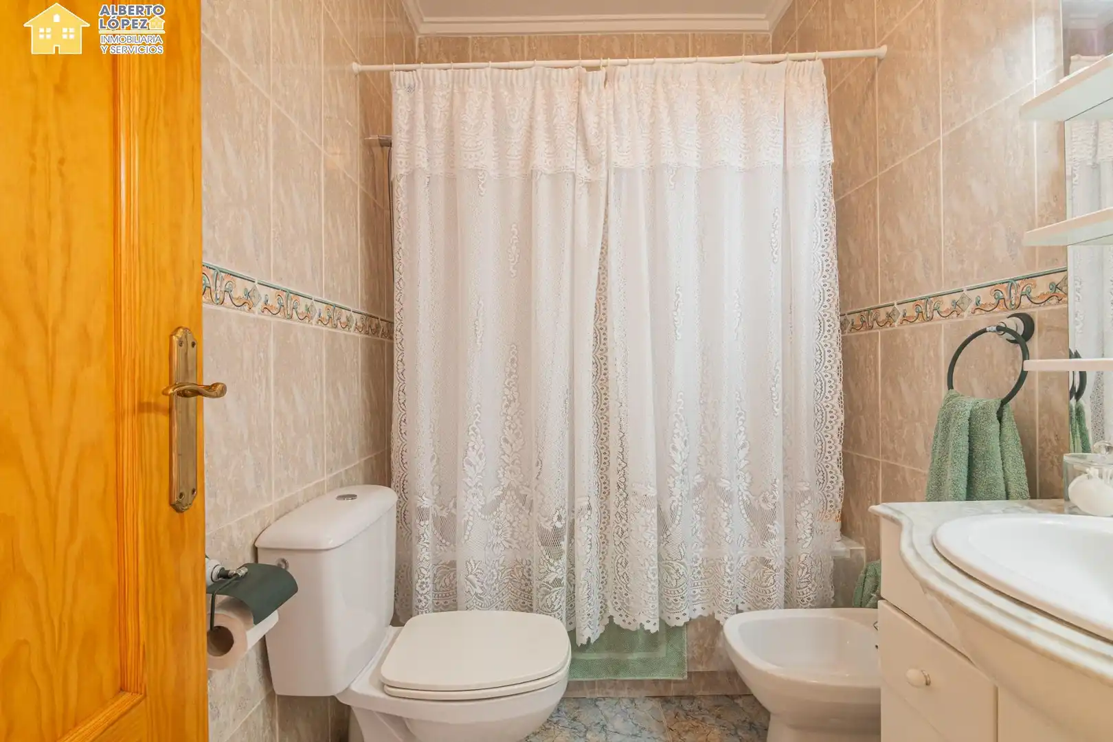 Bungalow with terrace for sale in Los Arenales del Sol, imagen 30