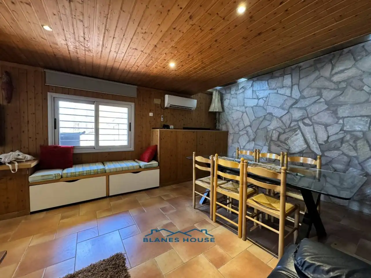 Menjador de Casa o xalet en venda en Tordera amb Aire condicionat, Jardí privat i Terrassa