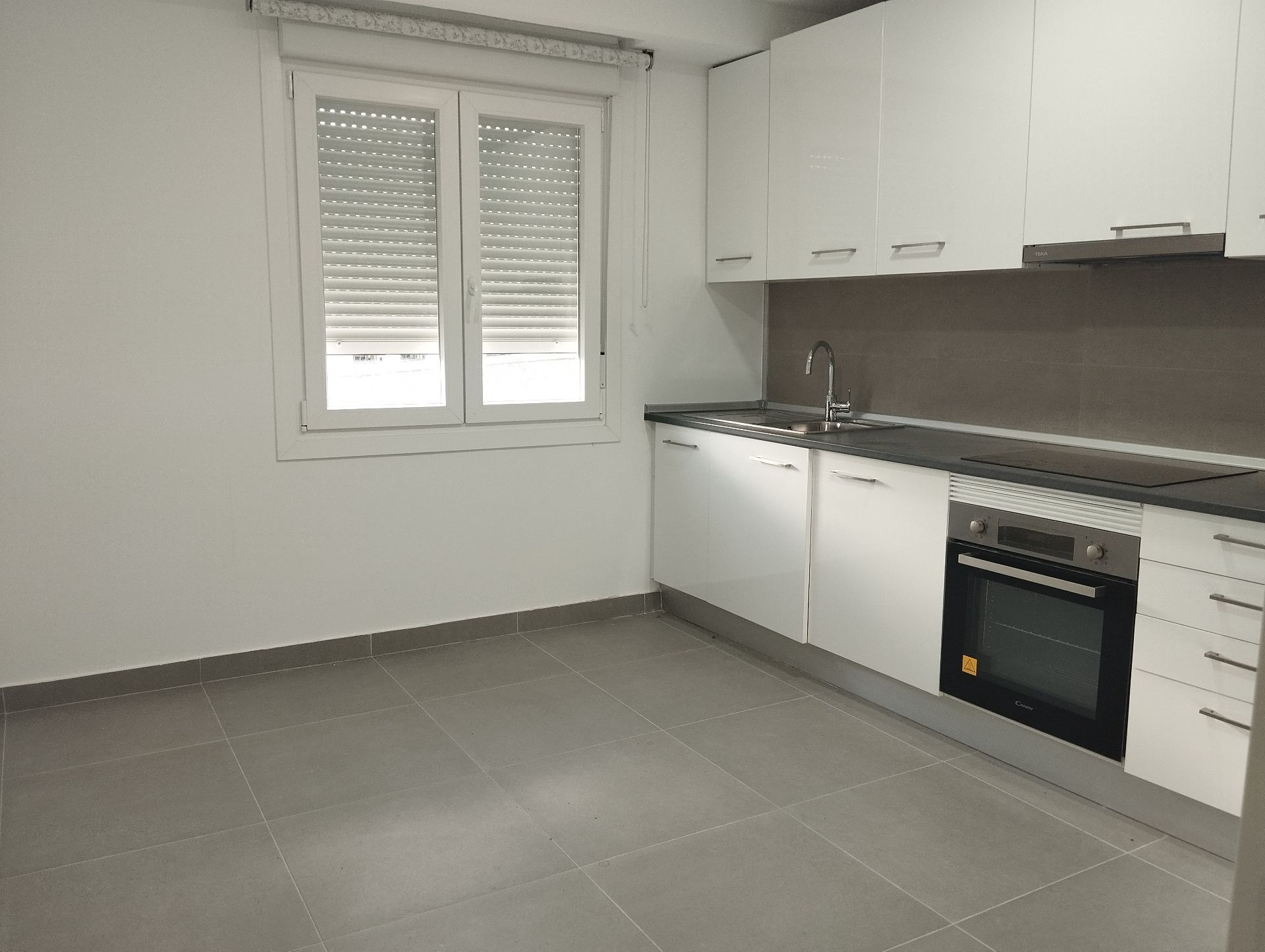 Cocina de Piso en venta en Galdakao con Calefacción, Terraza y Amueblado