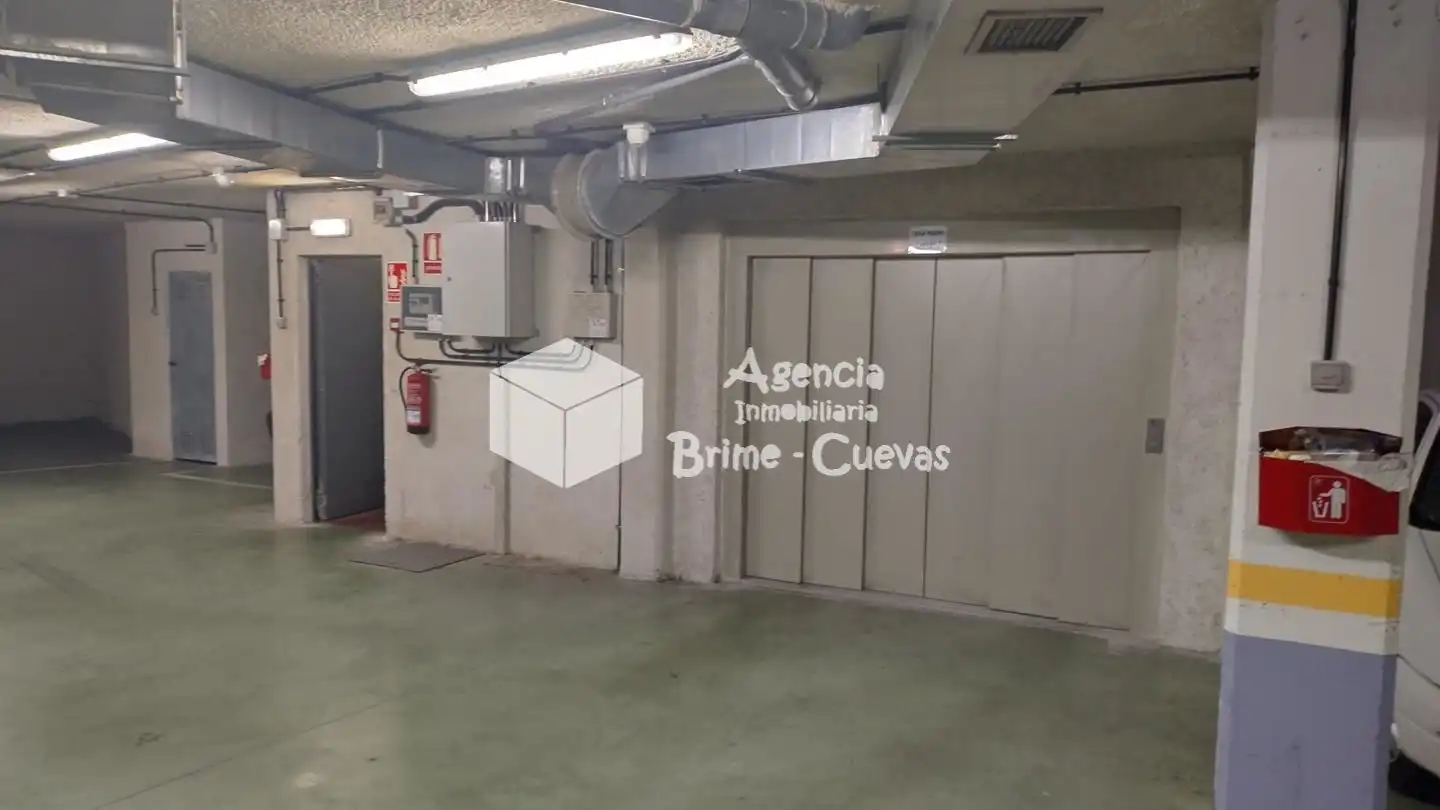 Parkplatz von Garage zum Verkauf in Laviana